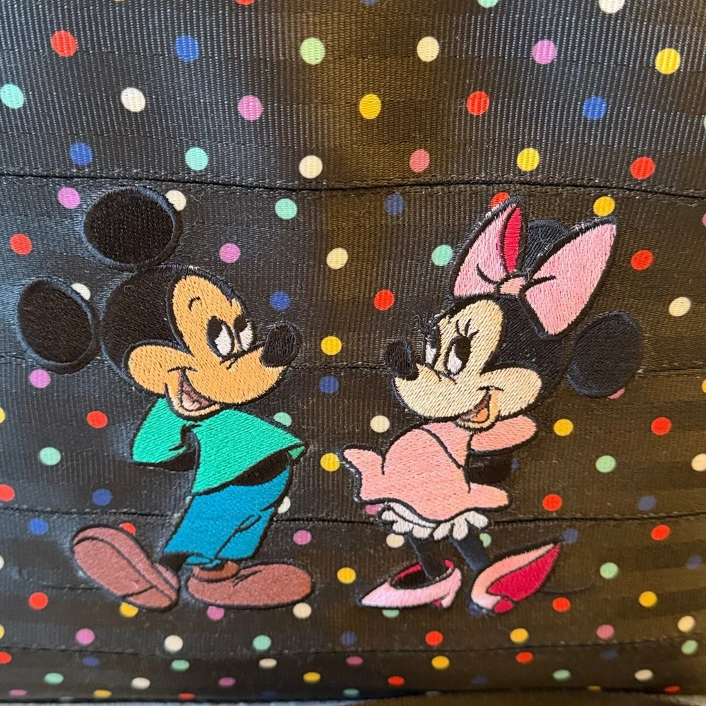 Harveys Seatbelt Mickey and Minnie 70’s Streamline